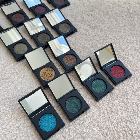 Brand New Dose of Colors Black Compact Set - Picture 3 of 7